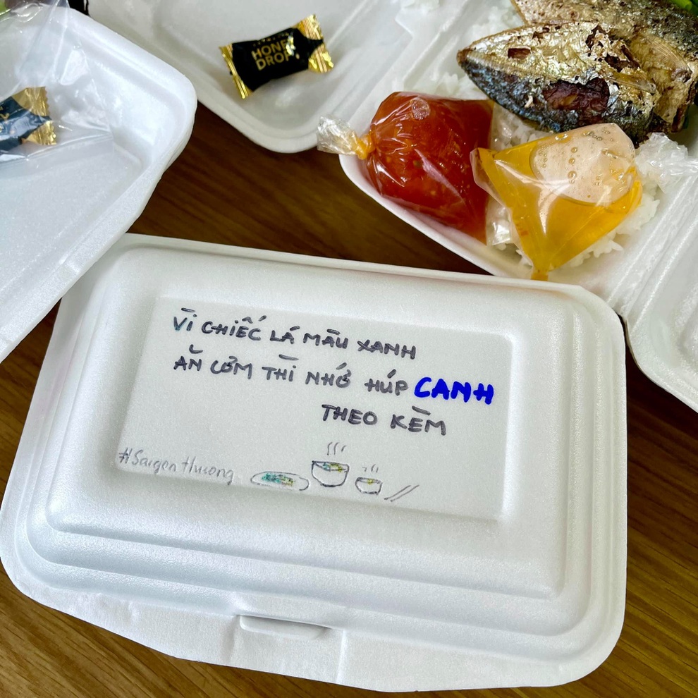 Thầy giáo mồ côi và những hộp cơm... biết nói dành cho bác sĩ, F0 - 4 Thầy giáo mồ côi và những hộp cơm... biết nói dành cho bác sĩ, F0 - 4