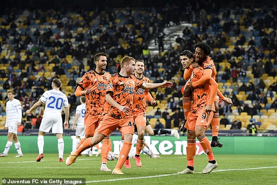 Barcelona và Juventus quyết thắng để đua ngôi đầu bảng - 3