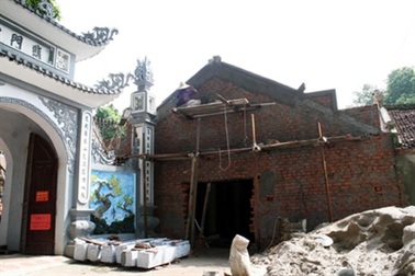 “Lỗ kim” nuốt cả… trăm gian chùa? 