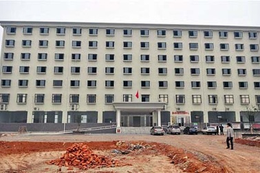 Trung Quốc: Chi 2 triệu USD xây công sở phục vụ chỉ 8 công chức