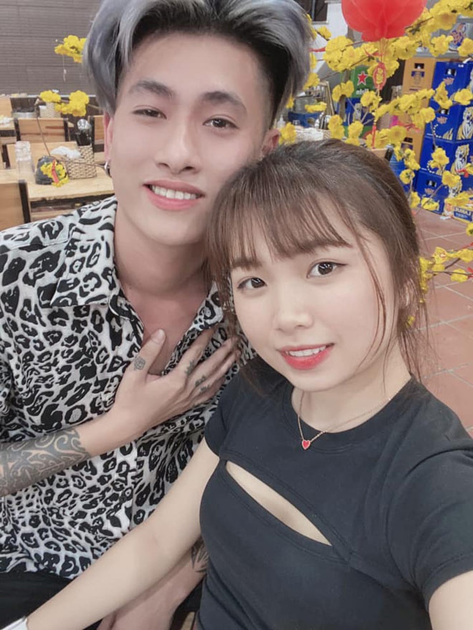 Đi làm mẫu tóc để thoát nghèo, cô gái Đà Nẵng lãi luôn anh chủ tiệm - 4 Đi làm mẫu tóc để thoát nghèo, cô gái Đà Nẵng lãi luôn anh chủ tiệm - 4
