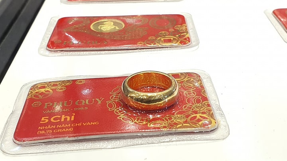 Giá vàng tiếp tục tăng, dự báo bùng nổ vào tuần tới - 1 Giá vàng tiếp tục tăng, dự báo bùng nổ vào tuần tới - 1