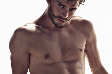 Nam diễn viên của "50 sắc thái" hé lộ về cảnh nóng