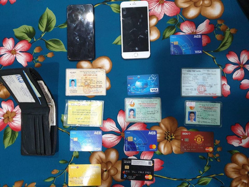 Bán phần mềm nghe lén cho 1.200 người - 2 Bán phần mềm nghe lén cho 1.200 người - 2