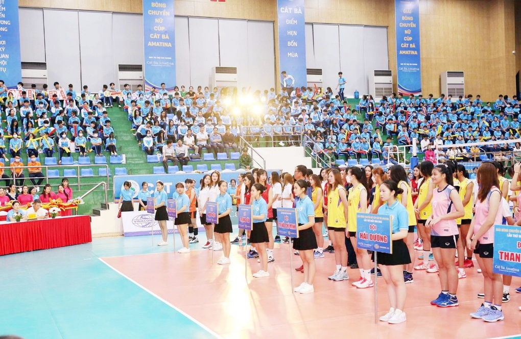 Hóa chất Đức Giang và Than Quảng Ninh thắng tưng bừng ngày khai mạc - 1 Hóa chất Đức Giang và Than Quảng Ninh thắng tưng bừng ngày khai mạc - 1