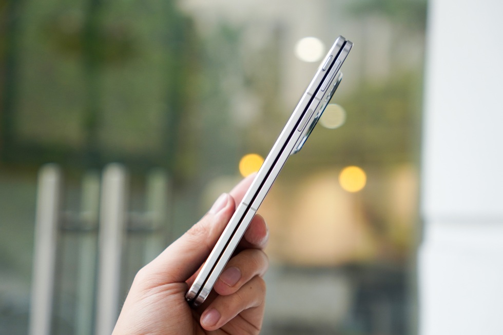 Đánh giá OPPO Find N5: Điện thoại màn hình gập mỏng nhất thế giới - 7 Đánh giá OPPO Find N5: Điện thoại màn hình gập mỏng nhất thế giới - 7