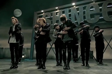 SHINee - Ring Ding Dong