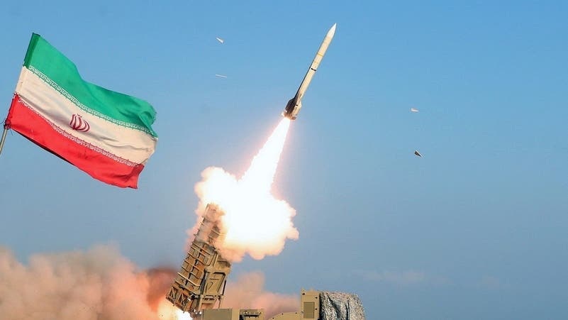 Iran sẽ đáp trả thế nào nếu ông Trump phát lệnh tấn công? - 1
