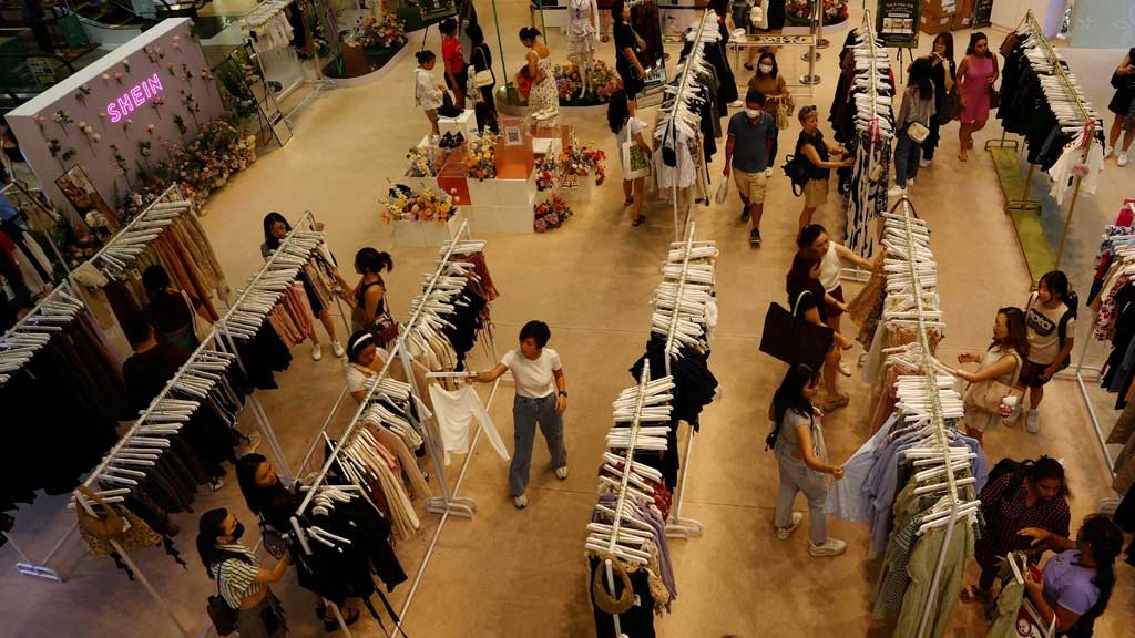 Η Shein, μια μάρκα μόδας χαμηλού κόστους που αντιμετωπίζει δυσκολίες, γράφει επιστολή στον πρόεδρο - 1 Shein, thương hiệu thời trang giá rẻ chật vật, chủ tịch viết tâm thư - 1