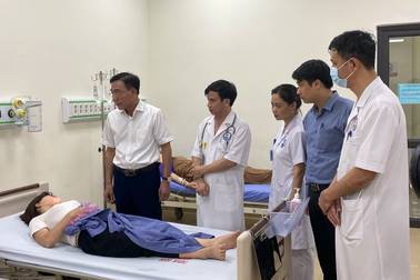 351 công nhân ở Vĩnh Phúc nhập viện nghi ngộ độc thực phẩm