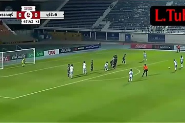 Xuân Trường mờ nhạt, Buriram United vẫn chưa thể chiến thắng