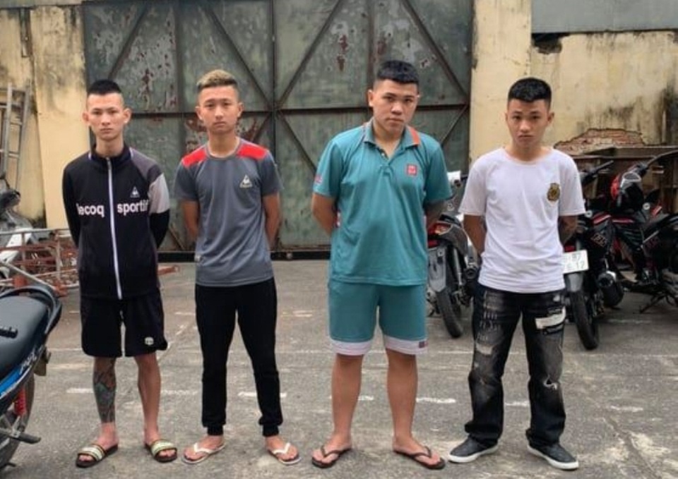 Nã súng vào nhà dân vì không được nhường đấu thầu đất - 1