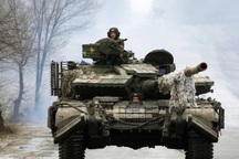 Lý do Anh từ chối cung cấp xe tăng cho Ukraine