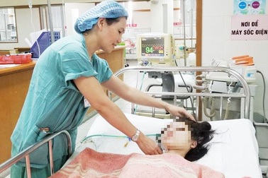 Cứu sống sản phụ mang thai chết lưu hiếm gặp