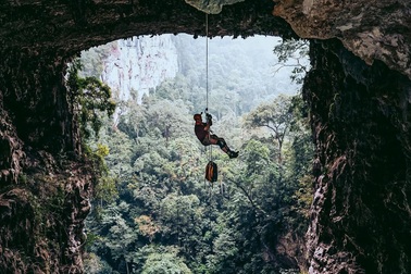 Vẻ đẹp hoang sơ, kỳ vỹ của một trong những hang động lớn nhất thế giới