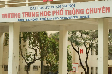34 thí sinh đầu tiên "chắc suất" vào lớp 10 THPT chuyên ở Hà Nội