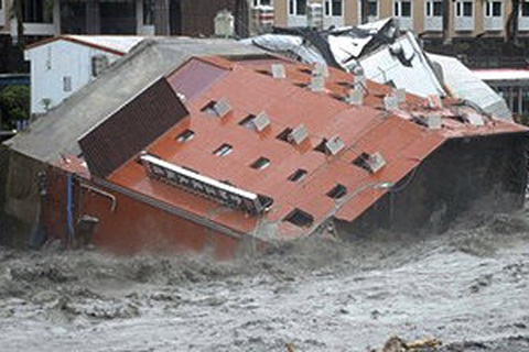 Chùm ảnh: Bão gây tàn phá kinh hoàng ở Trung Quốc