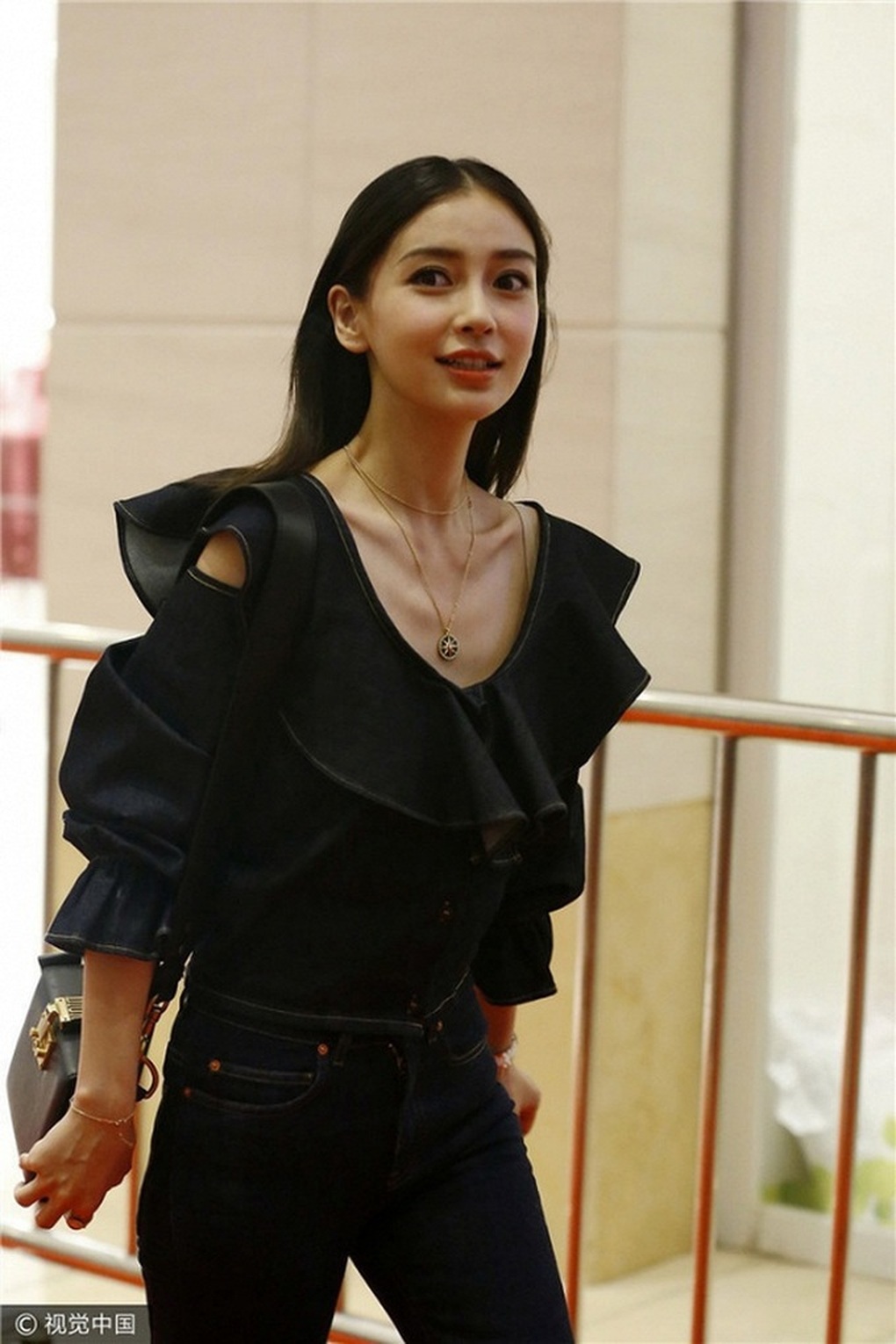 Lưu Diệc Phi bị chê béo: Khi chuẩn gầy độc hại ám ảnh showbiz Hoa ngữ - 5 Lưu Diệc Phi bị chê béo: Khi chuẩn gầy độc hại ám ảnh showbiz Hoa ngữ - 5