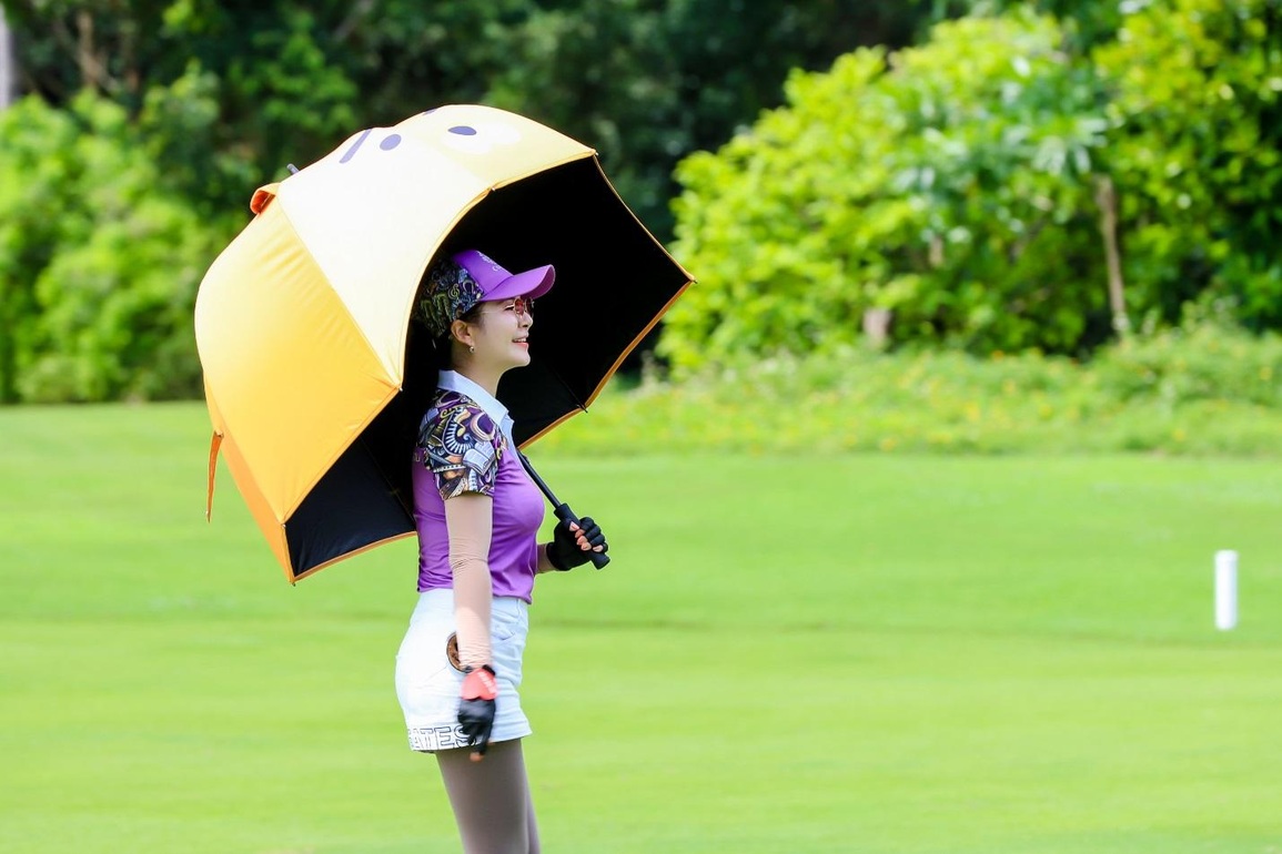 Hồng Đăng đi đánh golf giữa lúc Đức xoăn rơi vào biến cố - 9 Hồng Đăng đi đánh golf giữa lúc Đức xoăn rơi vào biến cố - 9