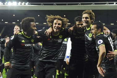 Chelsea vô địch, ông chủ Abramovich vung tiền thưởng nóng