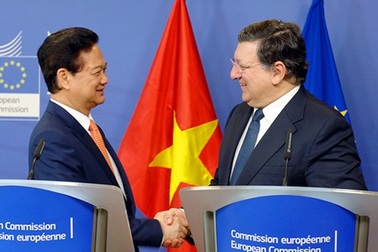 Thủ tướng hội đàm với Chủ tịch Ủy ban châu Âu