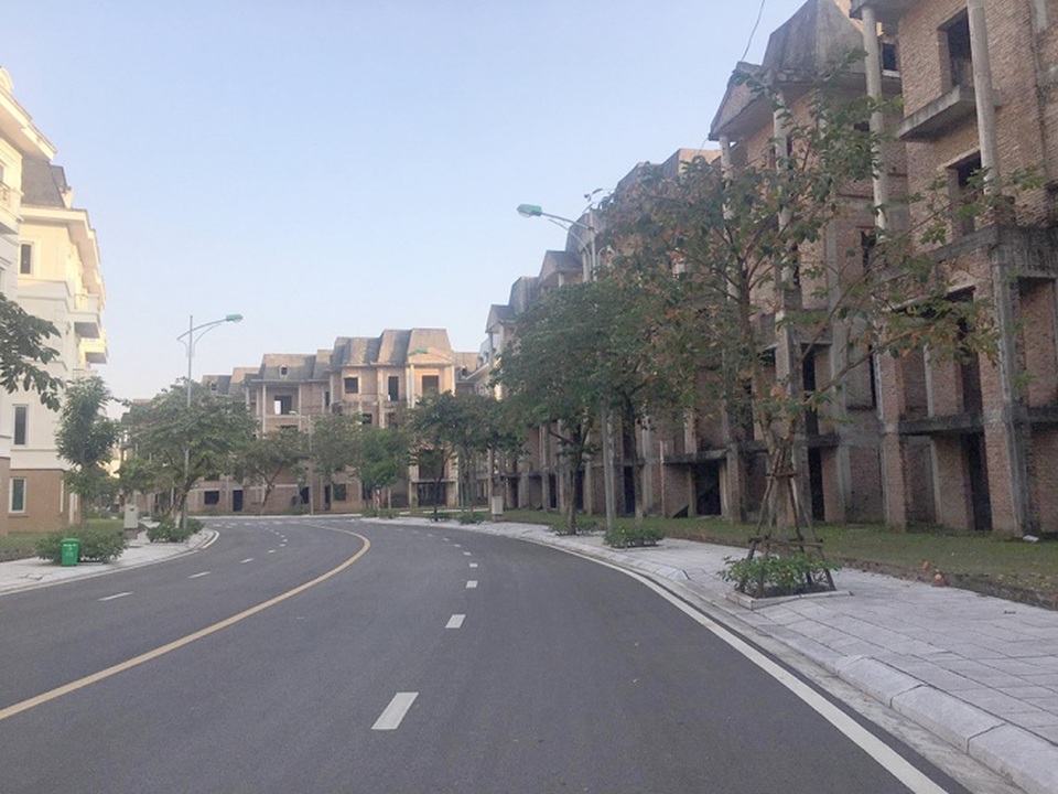 Thị trường bất động sản ế hàng tồn, khan hàng mới - 1 Thị trường bất động sản ế hàng tồn, khan hàng mới - 1