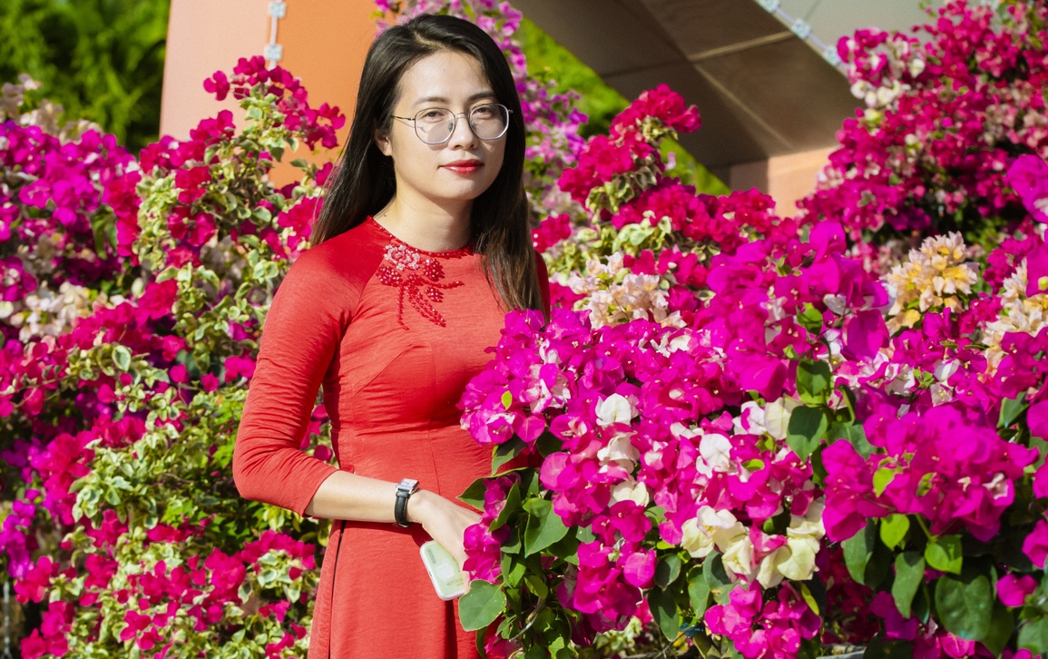Ninh Thuận: Người dân dạo chợ ngắm hoa là chính, ít người mua - 8 Ninh Thuận: Người dân dạo chợ ngắm hoa là chính, ít người mua - 8