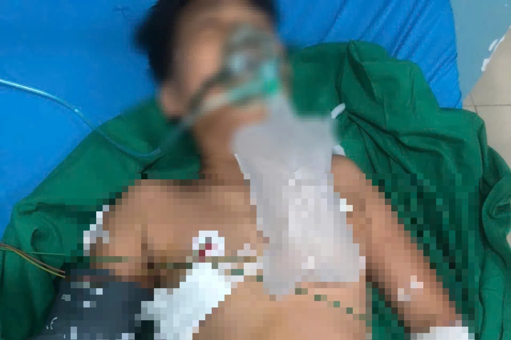 Vụ thảm án ở Đắk Lắk: Nghi phạm cướp xe, dùng nước rửa vết máu trên đường - 3 Vụ thảm án ở Đắk Lắk: Nghi phạm cướp xe, dùng nước rửa vết máu trên đường - 3
