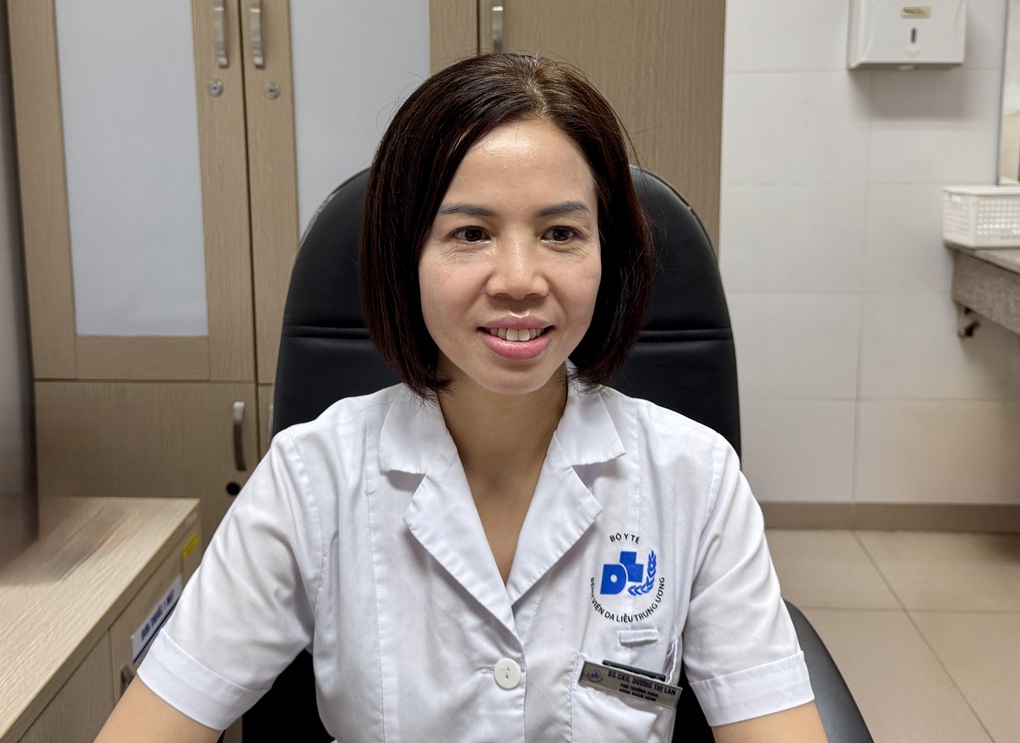 Nhiều người Hà Nội da như hoa gấm nhưng không tin mình bị ghẻ - 1 Nhiều người Hà Nội da như hoa gấm nhưng không tin mình bị ghẻ - 1