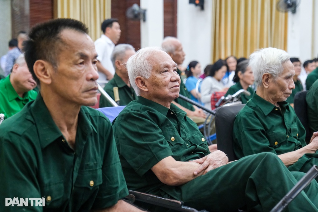 Hai mức quà Chủ tịch nước tri ân người có công dịp Tết Nguyên đán Ất Tỵ - 1 Hai mức quà Chủ tịch nước tri ân người có công dịp Tết Nguyên đán Ất Tỵ - 1