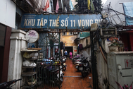 Chung cư tồi tàn nằm sát hồ Gươm: Dân không muốn rời đi vì được ở trung tâm