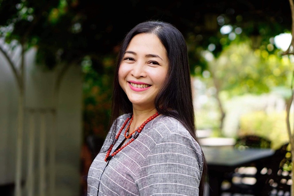 MC Quỳnh Hương: “Ông xã là “hoa tiêu” của đời mình” - 4 MC Quỳnh Hương: “Ông xã là “hoa tiêu” của đời mình” - 4