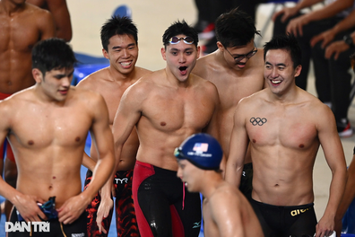Joseph Schooling phạm quy, bơi Việt Nam nhận HCV "từ trên trời rơi xuống"