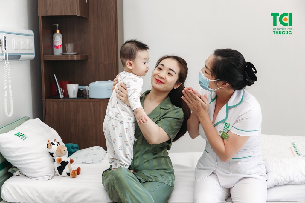 Lạm dụng kháng sinh, bé viêm phế quản suýt biến chứng viêm phổi - 3 Lạm dụng kháng sinh, bé viêm phế quản suýt biến chứng viêm phổi - 3