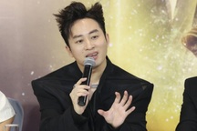 Tùng Dương hát cùng 4 nam ca sĩ trẻ, muốn lan tỏa năng lượng tươi mới