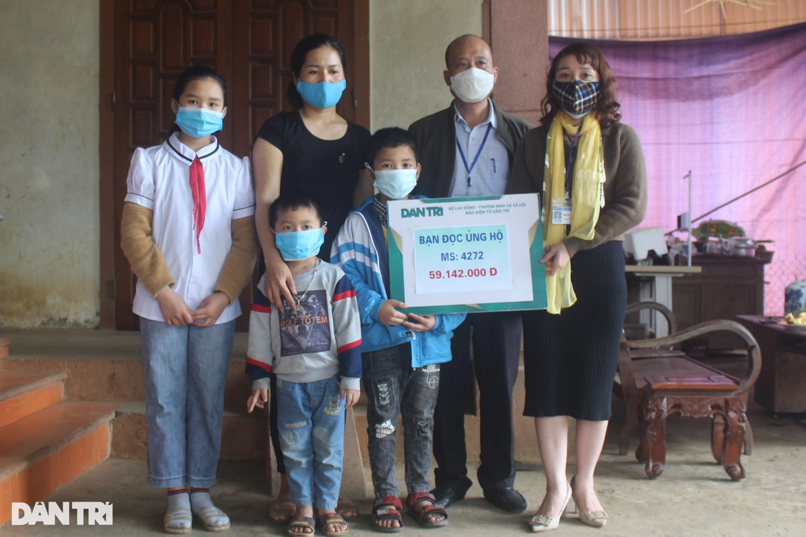 Hơn 100 triệu đồng đến với 3 đứa trẻ mồ côi cha - 2 Hơn 100 triệu đồng đến với 3 đứa trẻ mồ côi cha - 2