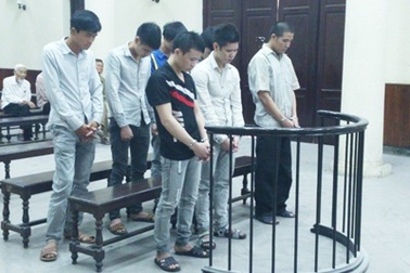 Hà Nội: 20 năm tù cho kẻ chủ mưu cùng đồng bọn hiếp dâm