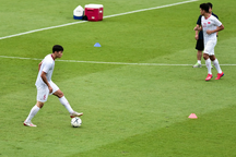 Văn Hậu ghi điểm với HLV Park Hang Seo, sẵn sàng đấu Thái Lan