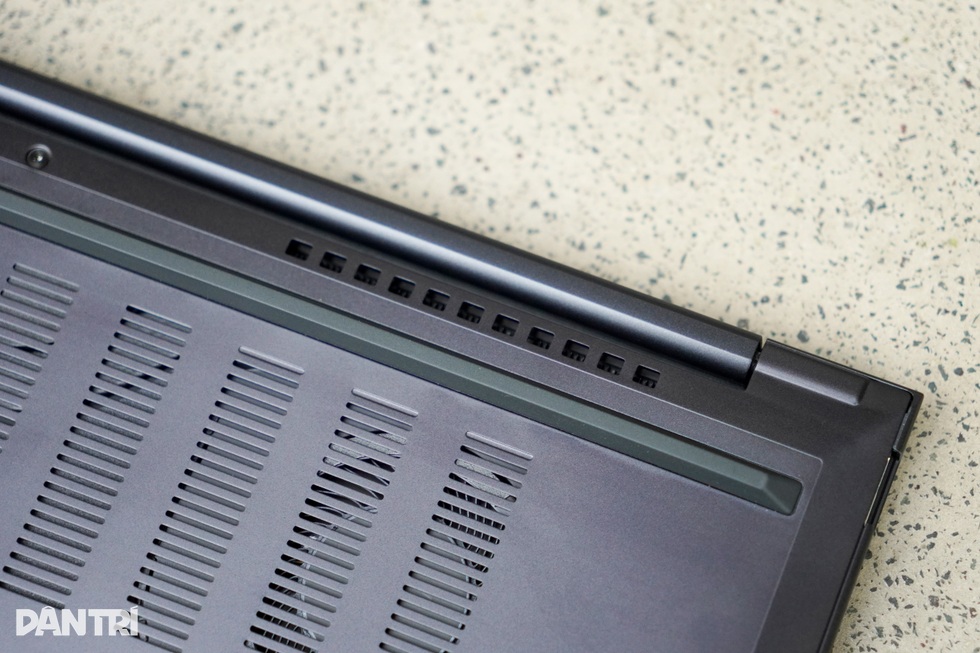 Đánh giá Asus Zenbook 14: Mỏng nhẹ, hiệu năng vừa phải - 18 Đánh giá Asus Zenbook 14: Mỏng nhẹ, hiệu năng vừa phải - 18