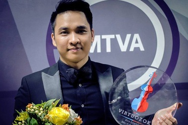 Chàng trai "vàng" Ninh Đức Hoàng Long đoạt giải Nhất cuộc thi âm nhạc cổ điển danh giá