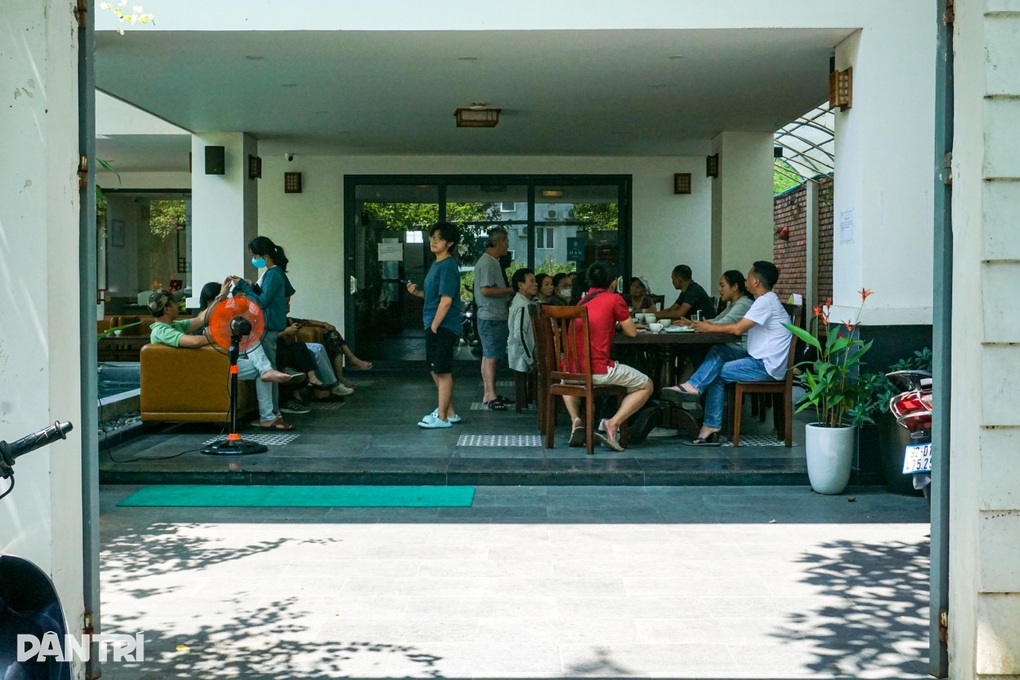 Viện dưỡng lão thu tiền rồi bỏ rơi người già: Sai phạm chồng sai phạm! - 1 Viện dưỡng lão thu tiền rồi bỏ rơi người già: Sai phạm chồng sai phạm! - 1