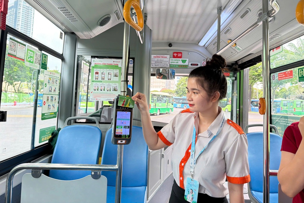 TPHCM định hướng quản trị siêu đô thị bằng dữ liệu, trí tuệ nhân tạo - 3 TPHCM định hướng quản trị siêu đô thị bằng dữ liệu, trí tuệ nhân tạo - 3
