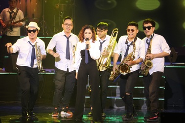 Màn “chào sân” ấn tượng của Liên hoan các Ban nhạc toàn quốc