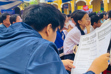 Sai lầm trong chọn nguyện vọng, học sinh giỏi quốc gia cũng trượt lớp 10