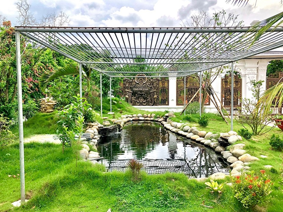 Mê mẩn biệt phủ 2000m2 theo phong cách tân cổ điển ở miền Tây - 6 Mê mẩn biệt phủ 2000m2 theo phong cách tân cổ điển ở miền Tây - 6