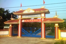 Phụ huynh tố hiệu trưởng ép học sinh ngoại tuyến đóng tiền xây dựng trường