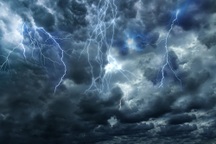 Cơn bão sét dữ dội từ núi lửa Hunga khiến các nhà khoa học khiếp sợ