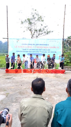 11 hộ nghèo vùng núi Đông Bắc được báo Dân trí xây nhà Nhân ái