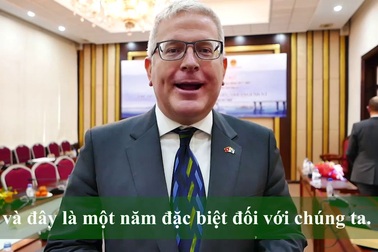 Đại sứ Australia chúc mừng năm mới Mậu Tuất