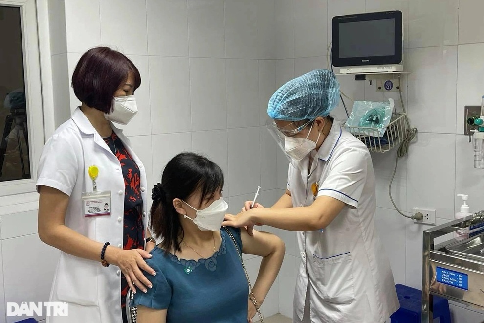 Hỏi đáp vaccine Covid-19: Phát hiện có bầu sau tiêm ảnh hưởng gì đến thai? - 1 Hỏi đáp vaccine Covid-19: Phát hiện có bầu sau tiêm ảnh hưởng gì đến thai? - 1